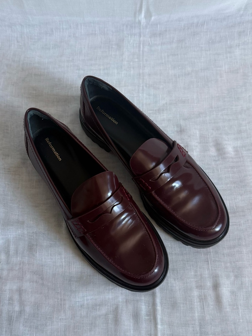 Reformation Agathea Chunky Loafers Ruby Leather - Size 9.5